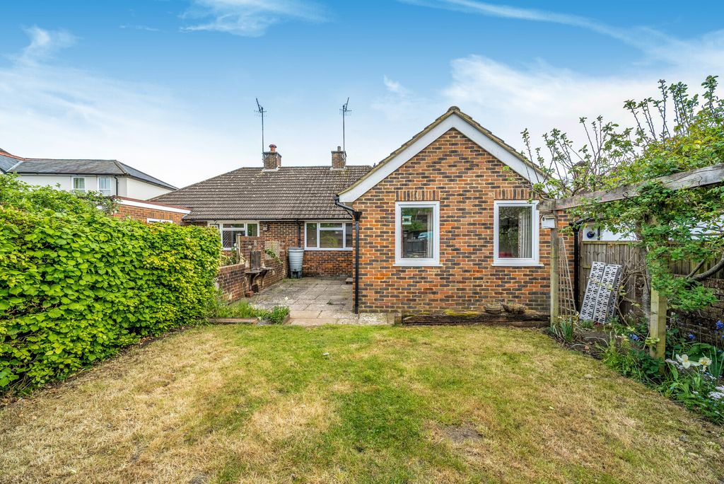 Property photo 2 of 14 1450514-17-69Ef92...