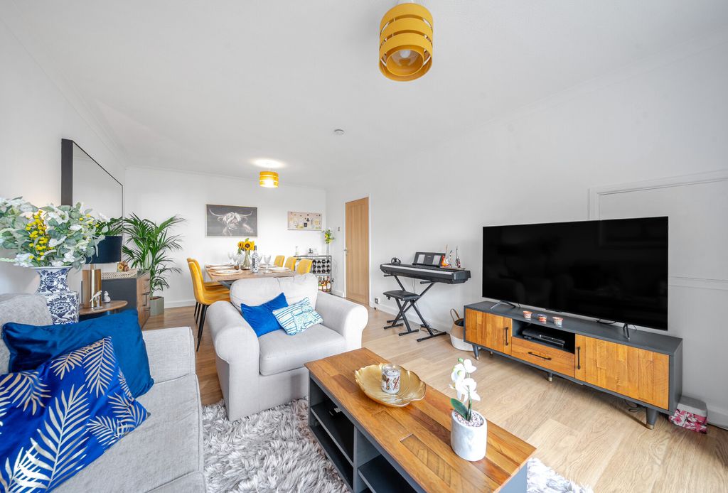 Property photo 2 of 9 1341118-6-68Ad7Db...