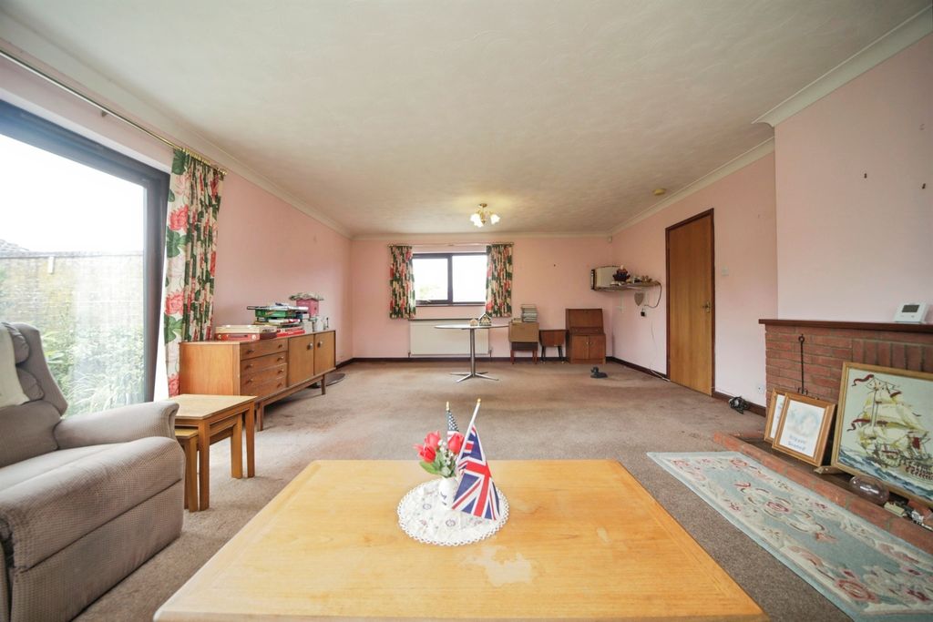 Property photo 3 of 20
