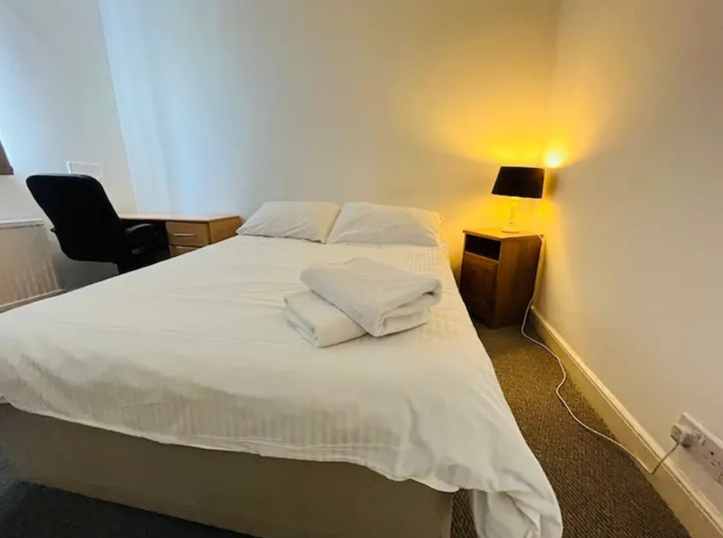 Property photo 2 of 12