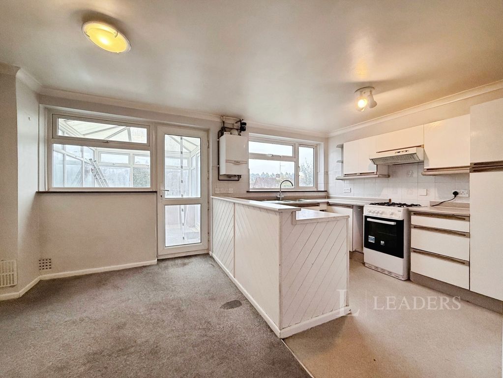 Property photo 3 of 15 Pbox-Img.Jpg