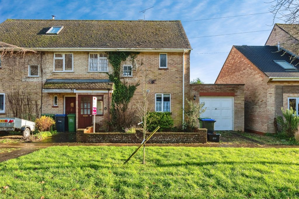 Property photo 2 of 23