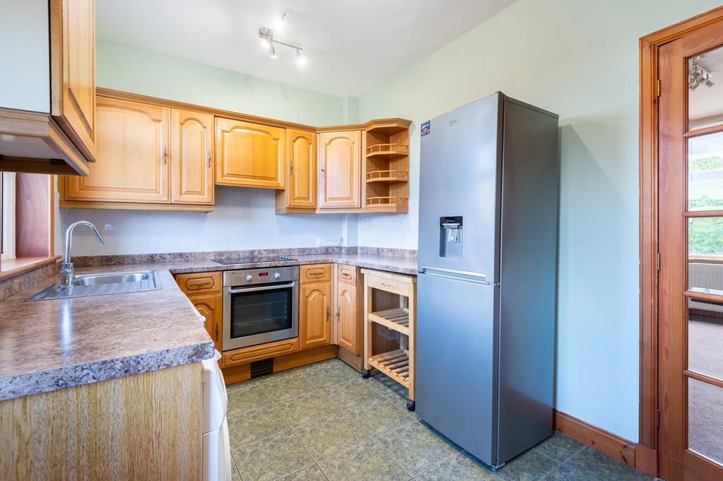 Property photo 3 of 23 Cup1492Seg Kitchen.Jpg