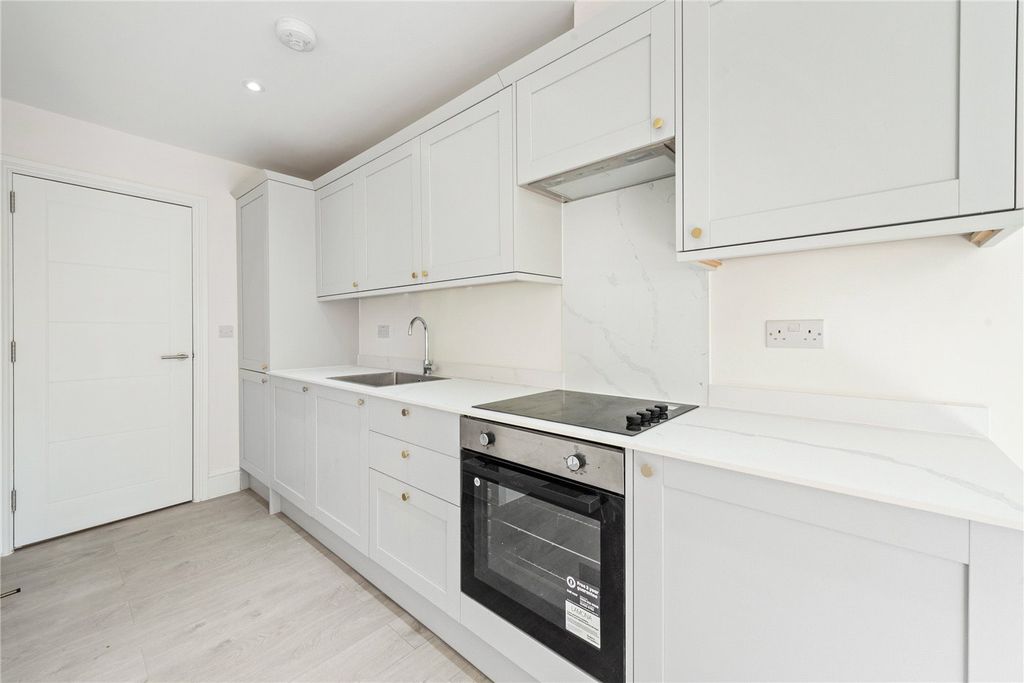 Property photo 3 of 10 Picture No. 04