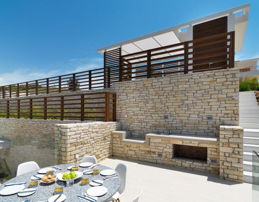 Property photo 3 of 31 A 1648 1024x797.Jpg