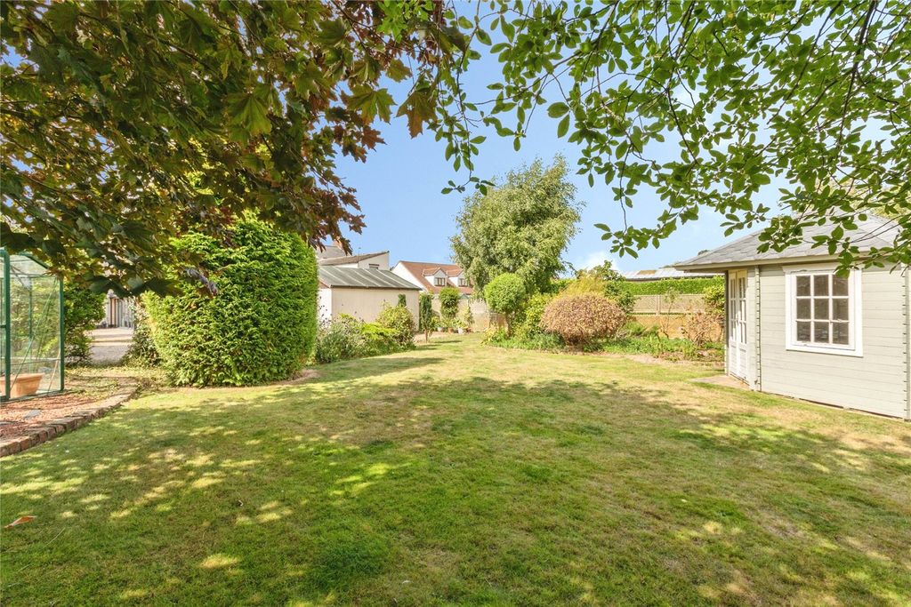 Property photo 3 of 23 Picture No. 28