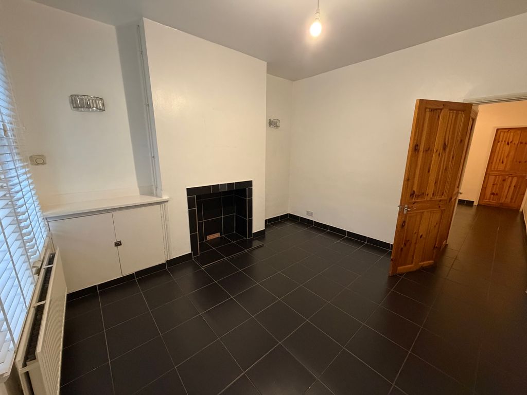 Property photo 2 of 13 Img_0244