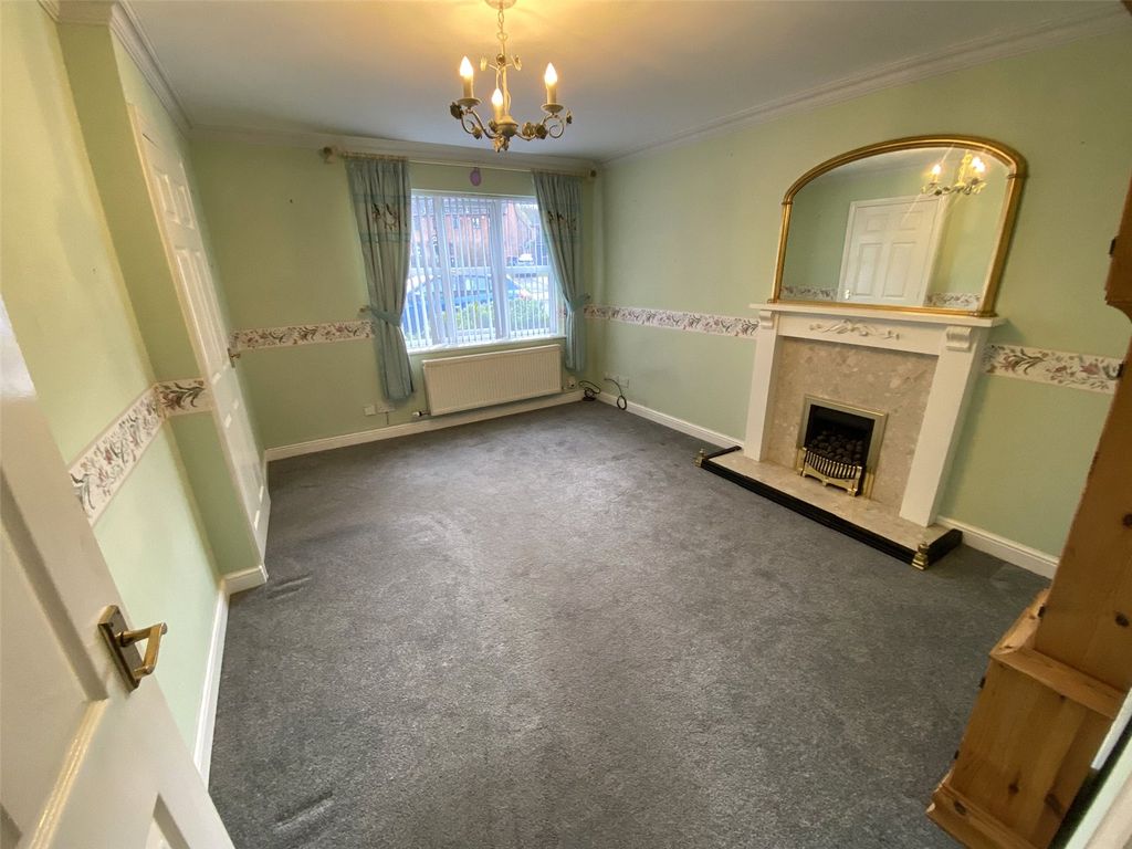 Property photo 2 of 18 Picture No. 15