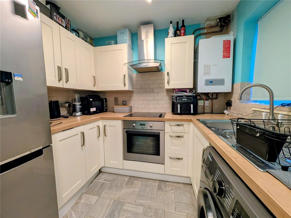 Property photo 3 of 16 Picture No. 16