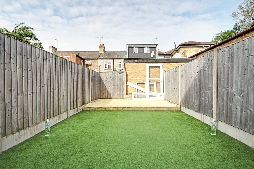 Property photo 1 of 13 Picture No. 08
