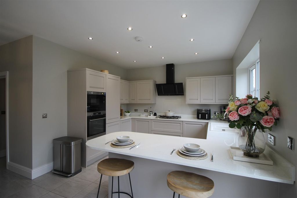 Additional image 5 of 5 bed detached house for saleEachwick Drive, Medburn, Newcastle Upon Tyne NE20