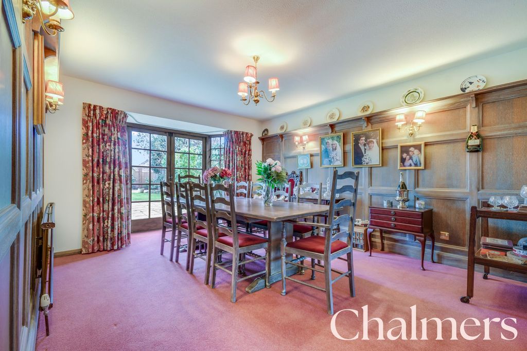 Property photo 3 of 24 Dining Room