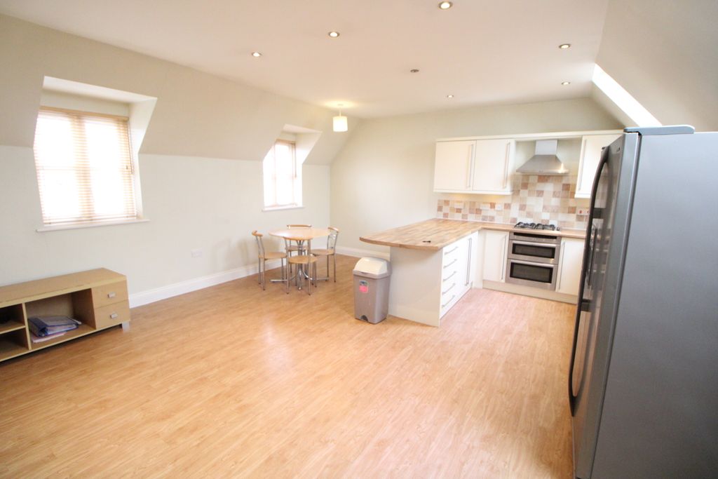 Property photo 2 of 9 Living Room