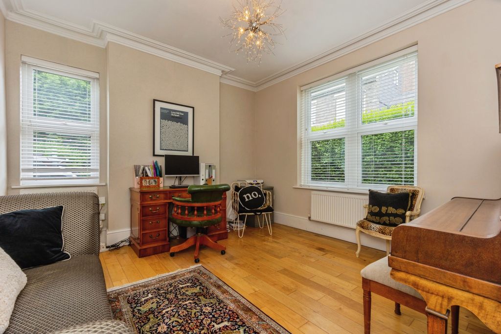 Property photo 3 of 15