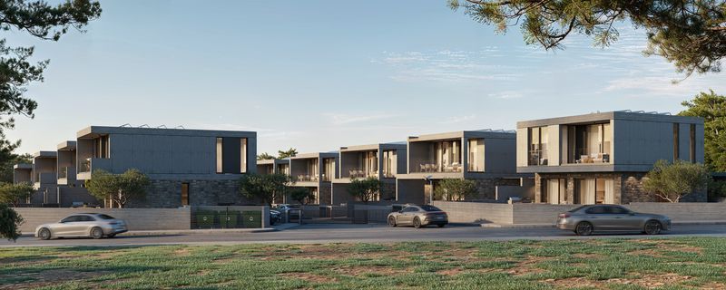 Property photo 3 of 33 Complex Entrance -