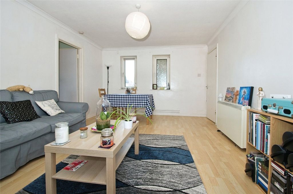 Property photo 2 of 10 Picture No. 17