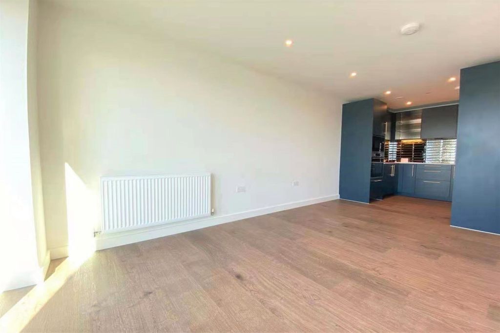Property photo 2 of 21 1