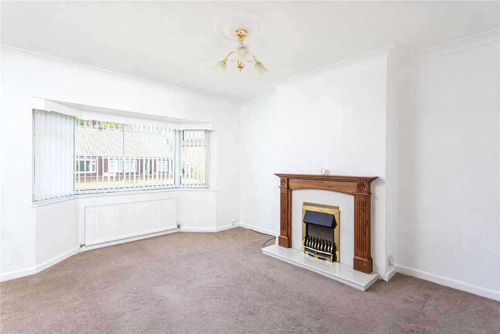 Property photo 3 of 17 Photo