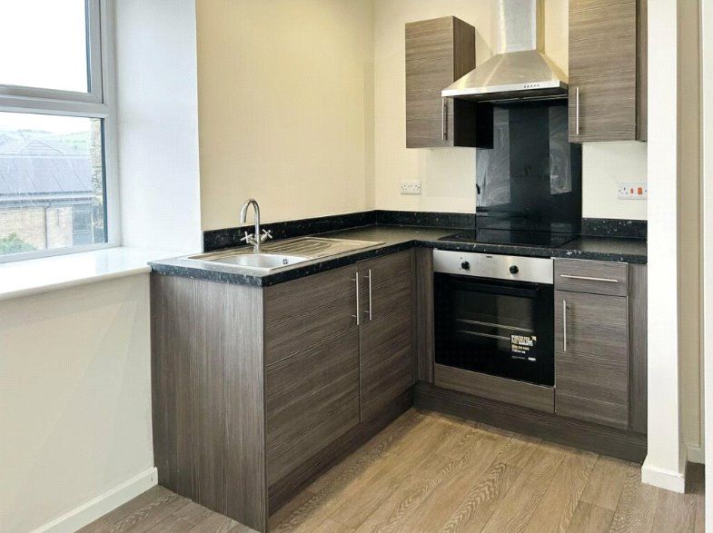 Property photo 3 of 8 Picture No. 35