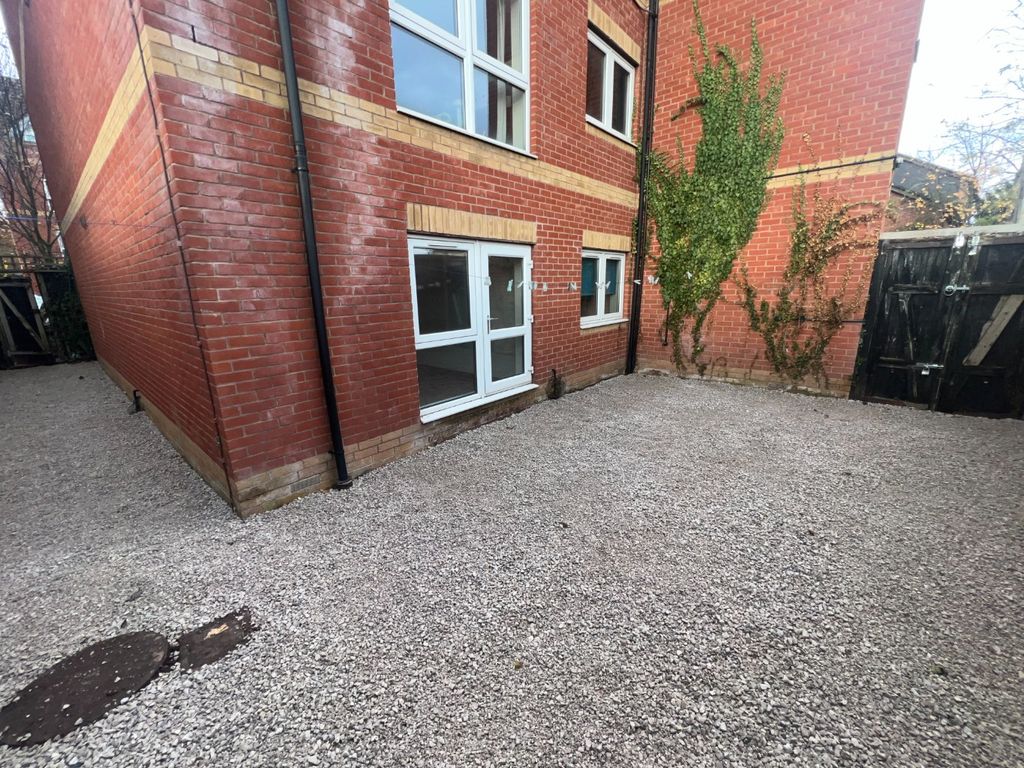 Property photo 3 of 10 4713622