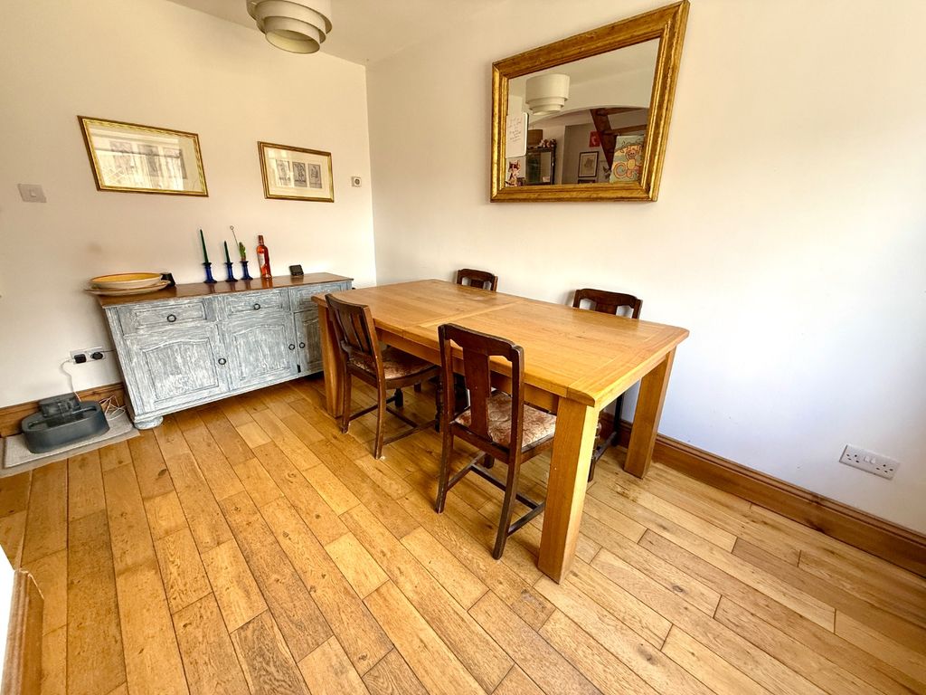 Property photo 3 of 27 3981958