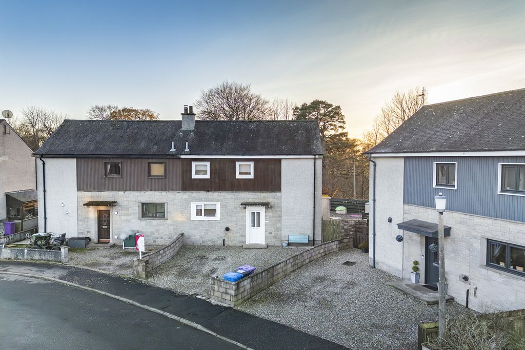 Property photo 1 of 31