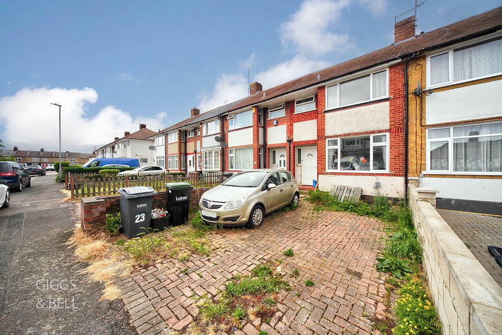 Property photo 1 of 20 5195050