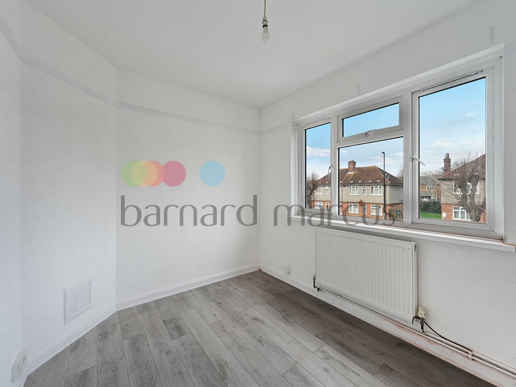 Property photo 3 of 7 Bedroom 2