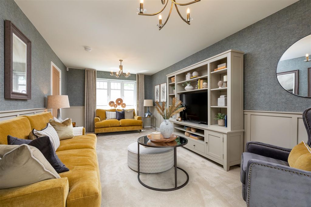 Property photo 3 of 6 Living Room