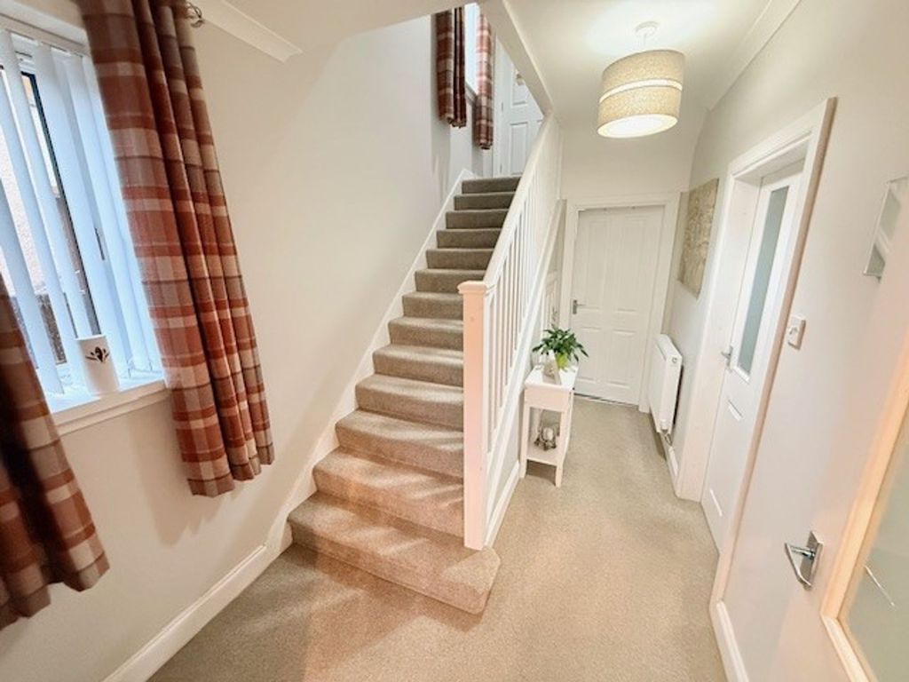 Property photo 3 of 31