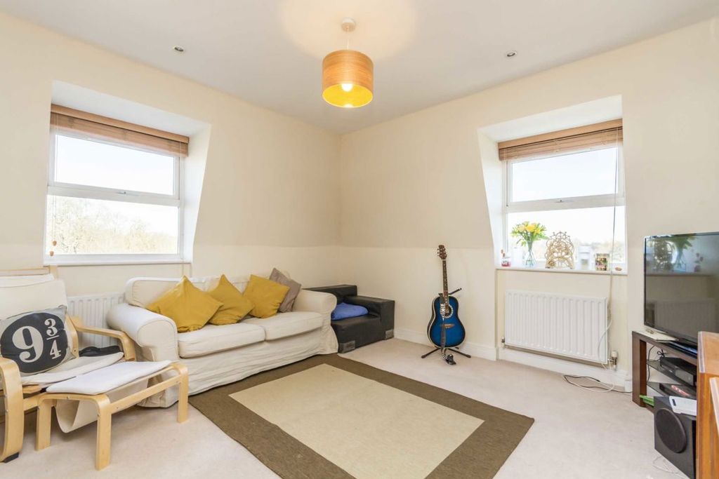 Property photo 2 of 4