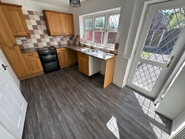 Property photo 3 of 8 Picture No. 29