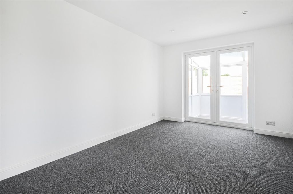 Property photo 3 of 16 1_87683.Jpg