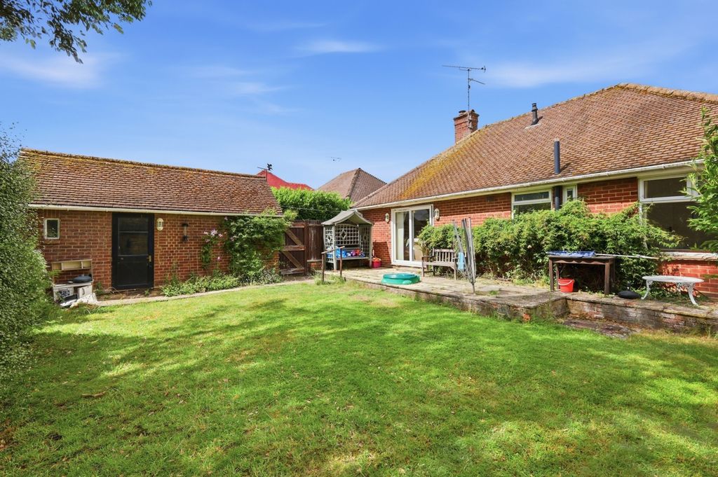 Property photo 2 of 21 Picture No. 26
