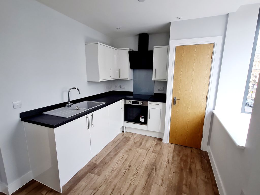 Property photo 3 of 6