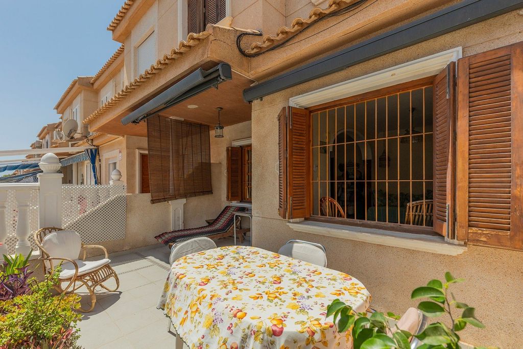 Property photo 1 of 34