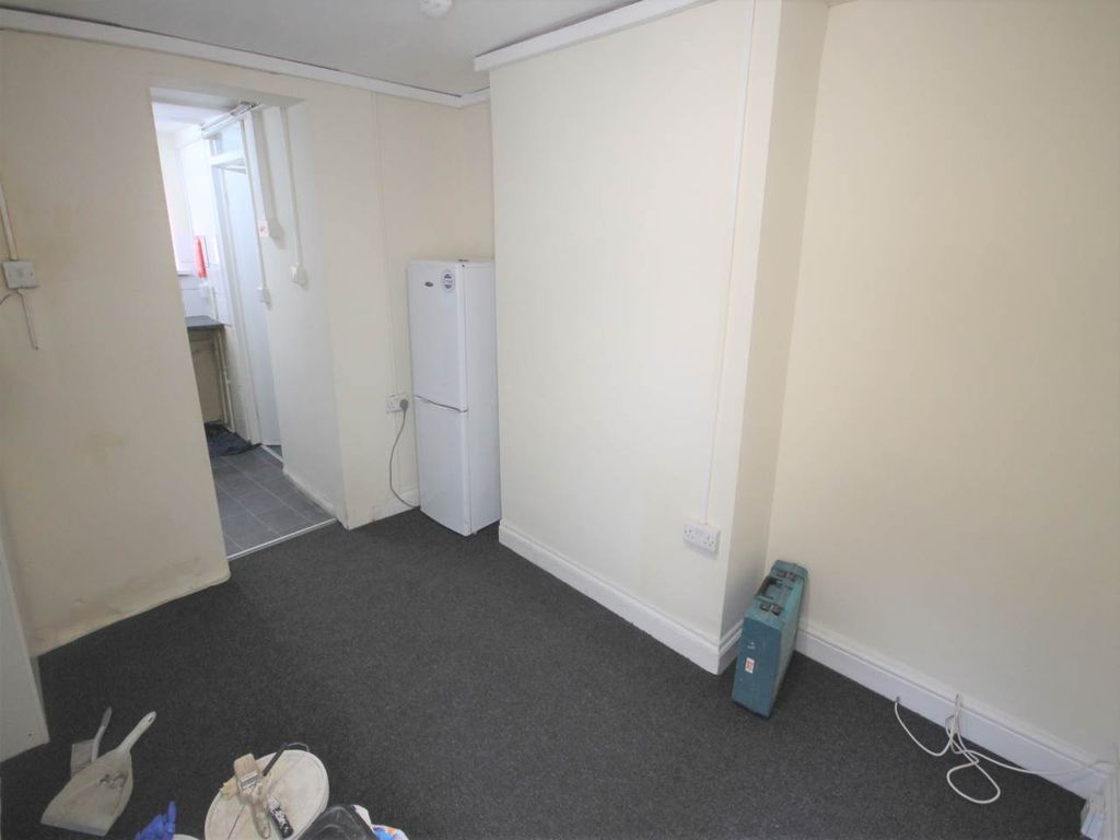 Property photo 3 of 7 Img_8071