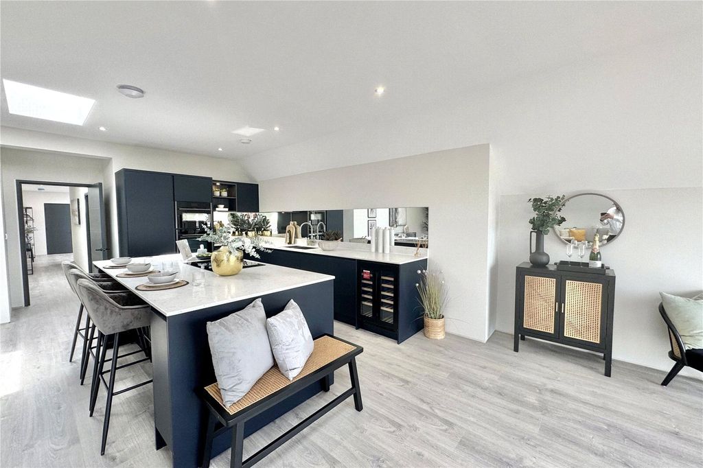 Property photo 2 of 14 Open Plan Kitchen