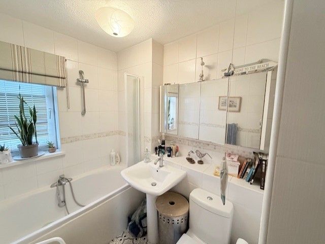 Additional image 23 of 2 bed flat for saleRoyal Parade, Eastbourne BN22