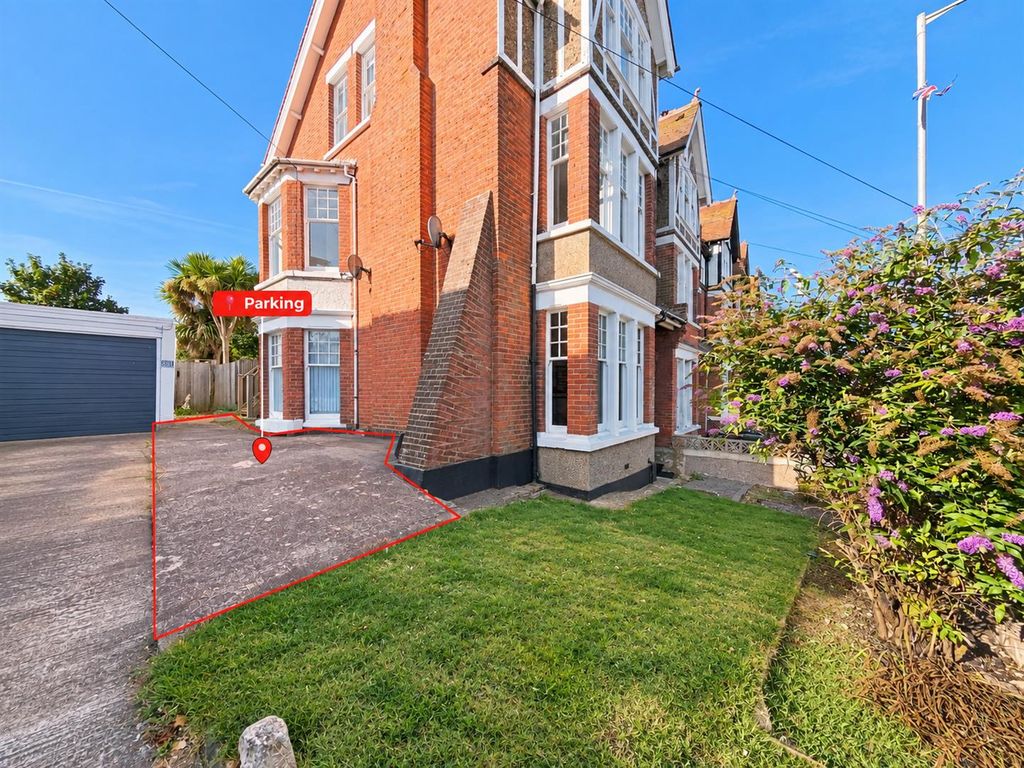 Property photo 1 of 25 6 Mh (3).Png