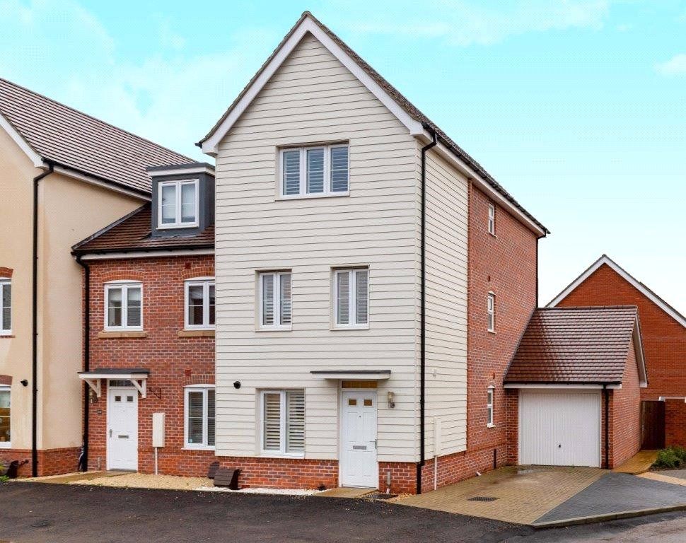 Property photo 1 of 11 Front