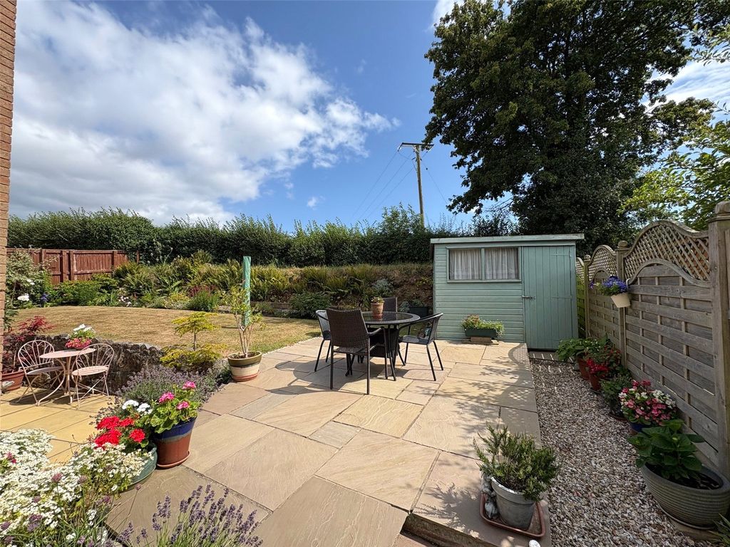Property photo 2 of 19 Picture No. 09