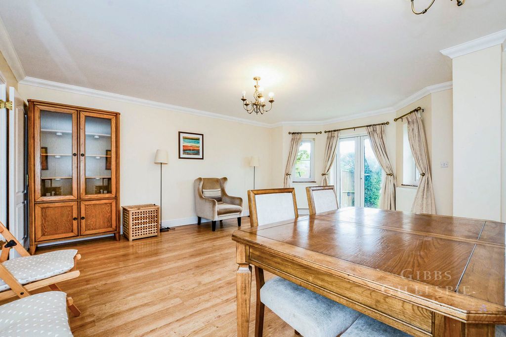 Property photo 2 of 14 Pbox-Img.Jpg