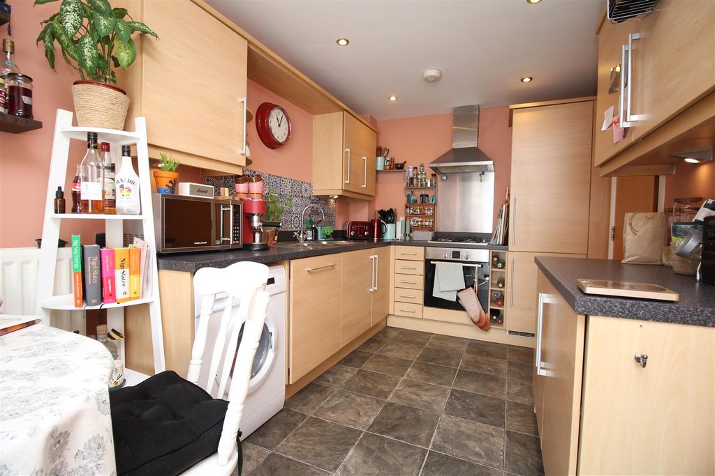 Property photo 1 of 11 Img_5152.Jpg