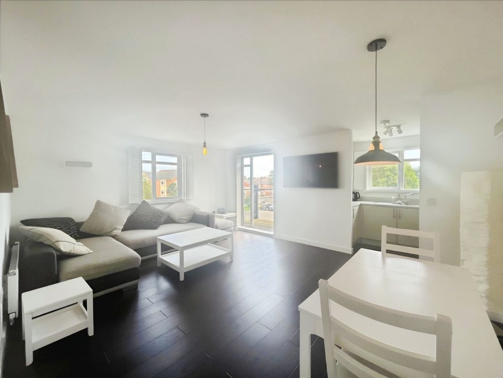 Property photo 1 of 14 3426301