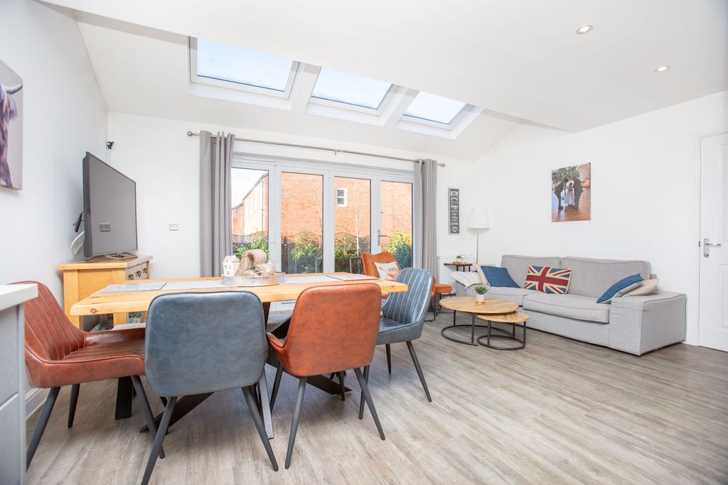 Property photo 3 of 33 Mw-9779