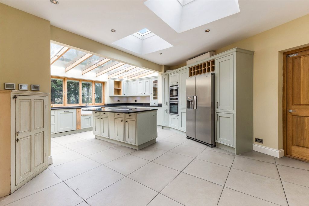 Property photo 3 of 26 Kitchen/Family Room