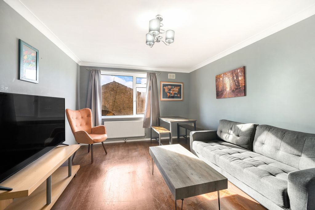 Property photo 2 of 9 Reception