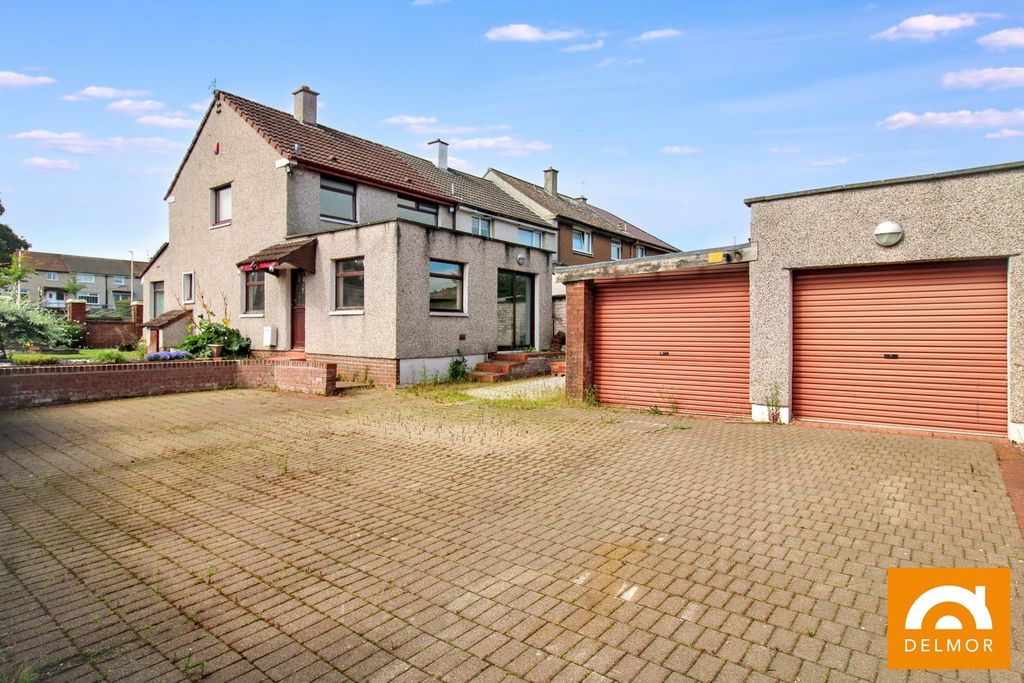 Property photo 2 of 21
