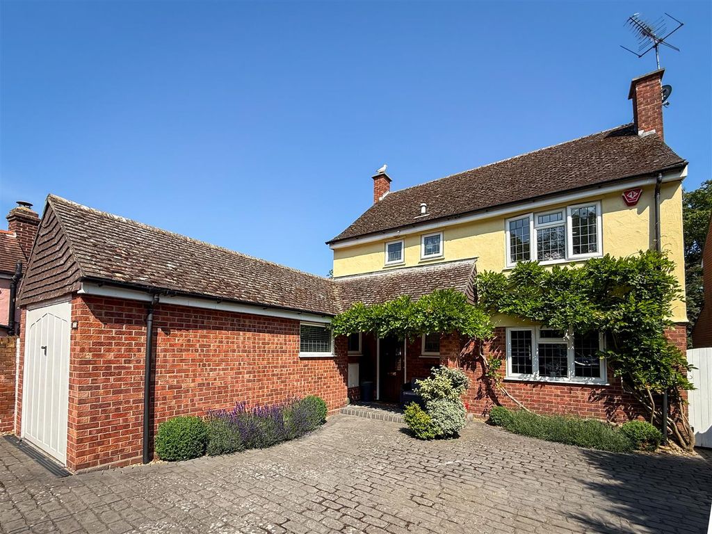 Property photo 1 of 35 Outside Front